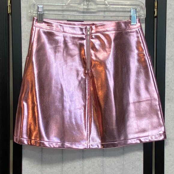 Art Class Junior Vegan Faux Leather Pleather A Line Mini Skirt Metallic Pink NWT - Picture 2 of 10